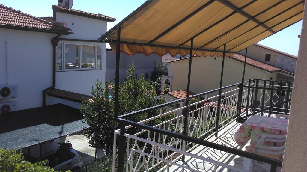 Apartment Cinzia Pula Exterior foto